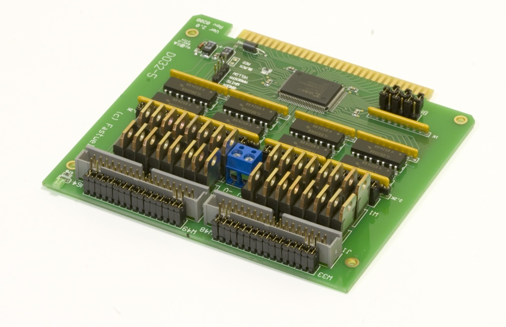 DIC113 (DO32-5) Isolated digital output card (EOL)